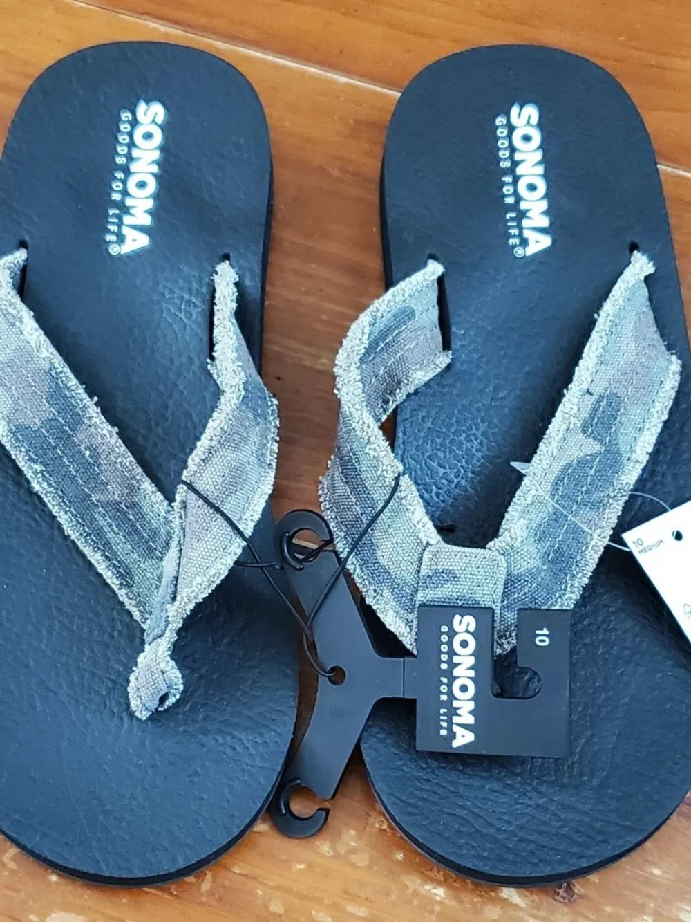 Sonoma Goods For Life Cillian Men's Flip-Flop Sandals Size 10 Camo NWT